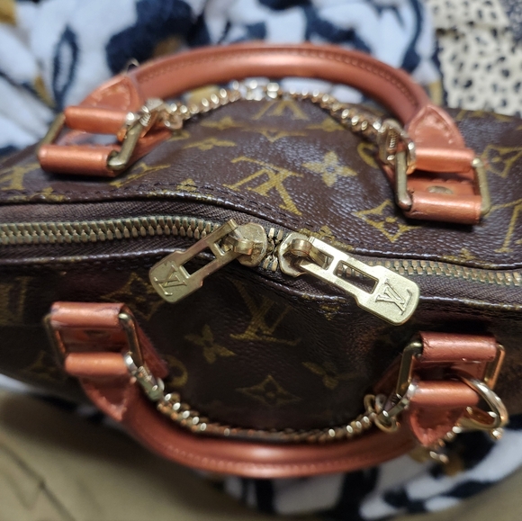 🌟🌟HOST PICK 🌟🌟  💯 Authentic Louis Vuitton Alma ***FINAL PRICE*** - Picture 16 of 16